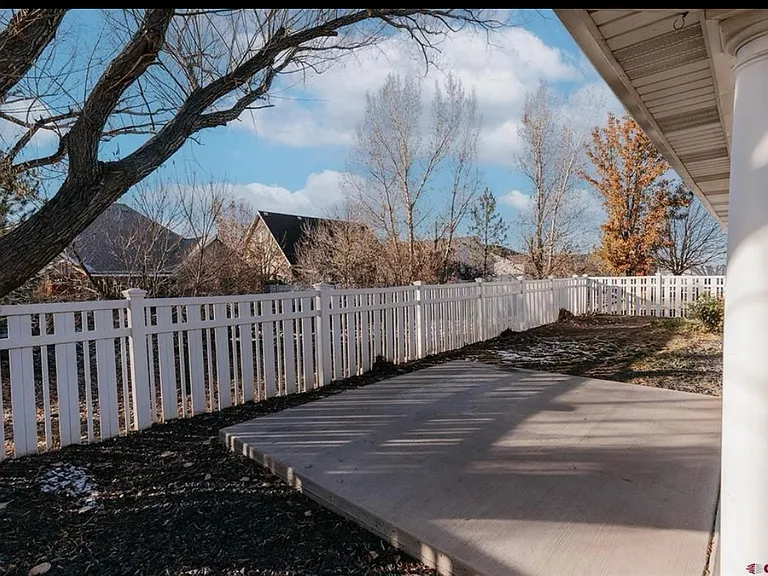 1335 Fivemile Creek Ave — Photo 23