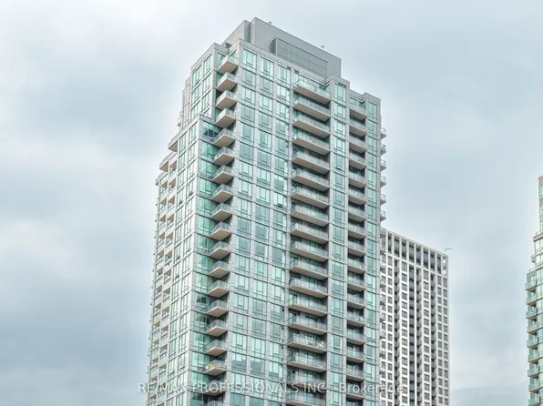 3525 Kariya Dr #2701, Mississauga, ON L5B 0C2