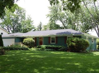 2365 De Carlin Dr, Brookfield, WI 53045