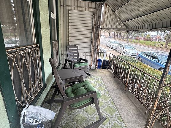 2nd image of 118 N Mathilda St