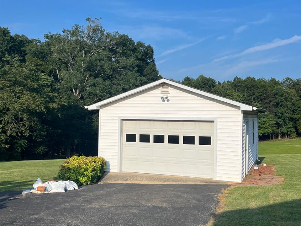 1649 Grit Rd, Hurt, VA 24563 Zillow