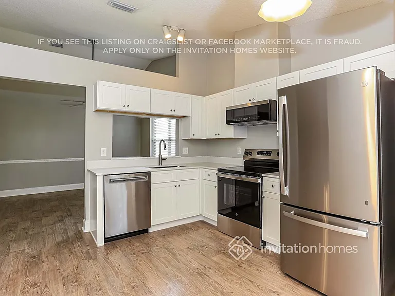 8763 Hammond Forest Dr — Photo 9