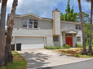 302 Magnolia St, Atlantic Beach, FL 32233