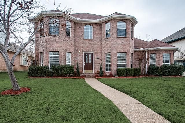 1st image of 2712 Carmel Dr