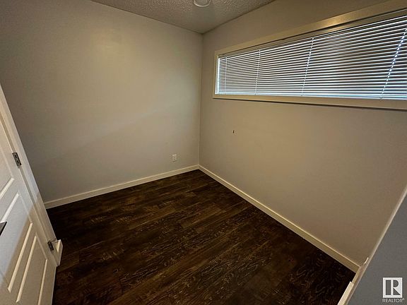 5th image of 3358 15a Ave NW