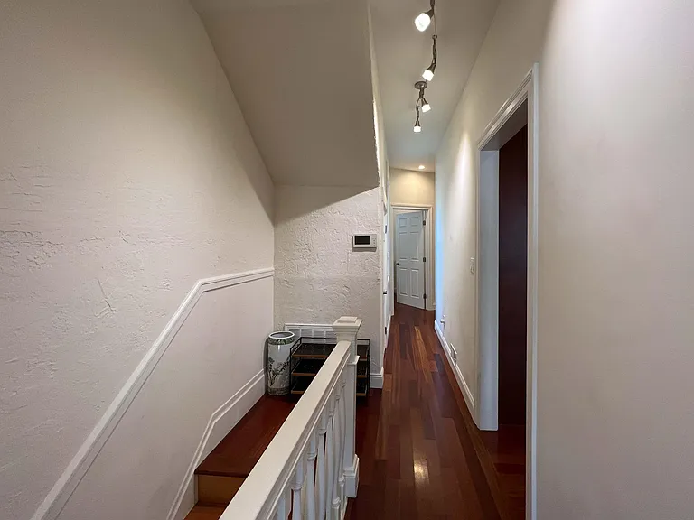 1653 Mason St — Photo 13