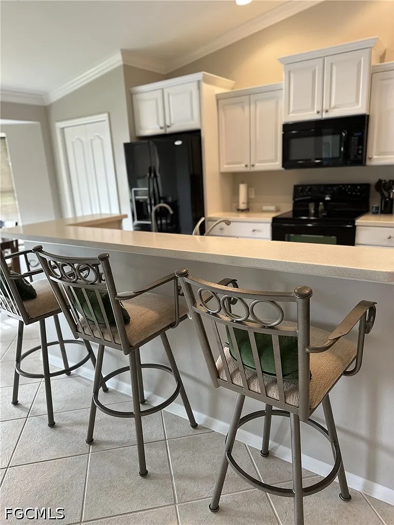 2 bed, 2.0 bath, 1400 sqft, $7,000 — Photo 4