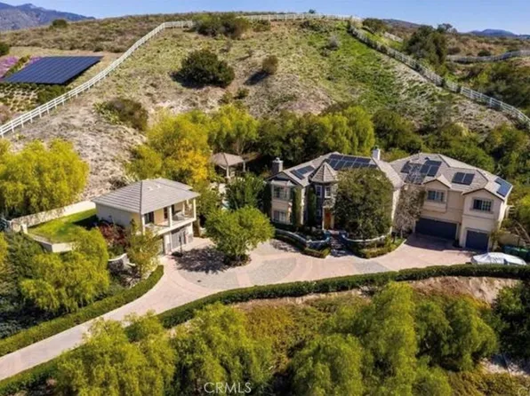 40 Cambridge Ct, Coto De Caza, CA 92679