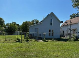 1607 Lyon St, Des Moines, IA 50316