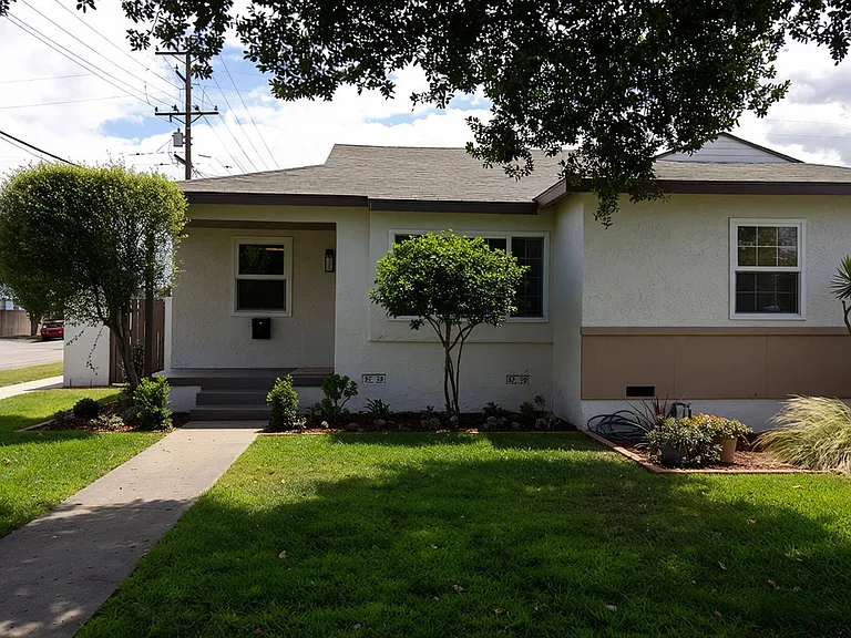 5968 Autry Ave — Photo 1