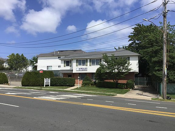 2nd image of 301 Slosson Ave