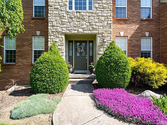4th image of 180 Diamond Dr