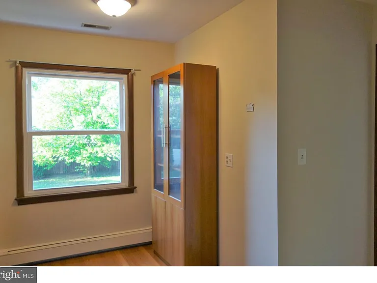 214 Valley Rd — Photo 13