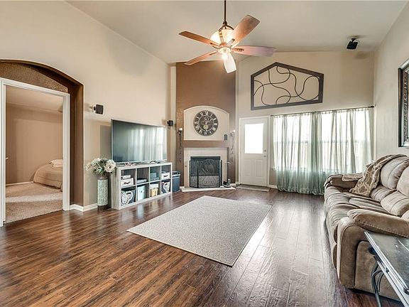5th image of 1400 Barbour Dr