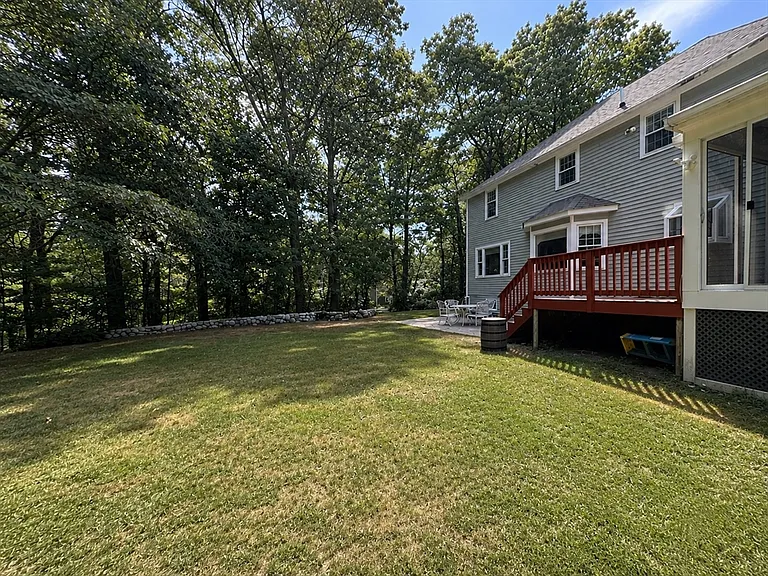 61 Carlton Ln #1 — Photo 36