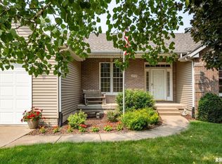 408 S Eastwood Dr, Long Grove, IA