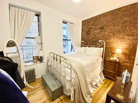 Rented by J PRESTON AND ASSOCIATES INC | media 14