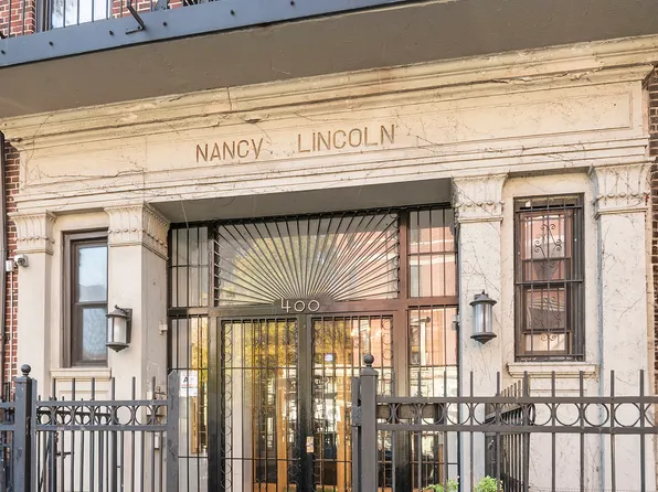 400 Lincoln Place image 8 of 8