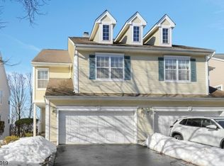 211 Warbler Dr, Wayne Twp., NJ 07470