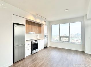 5105 Hurontario St #1705, Mississauga, ON