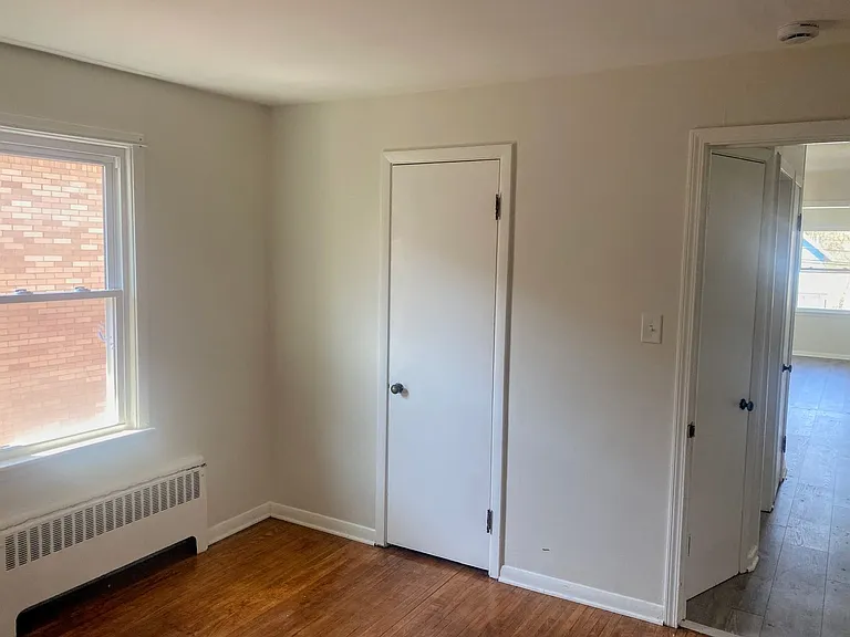 1530 Abbott Rd — Photo 9