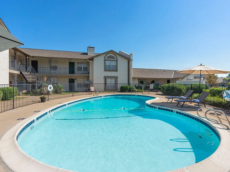 Park Villas Apartments — Photo 59