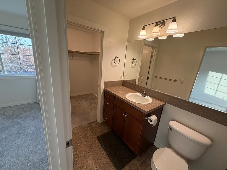 239 N Cedar St — Photo 19