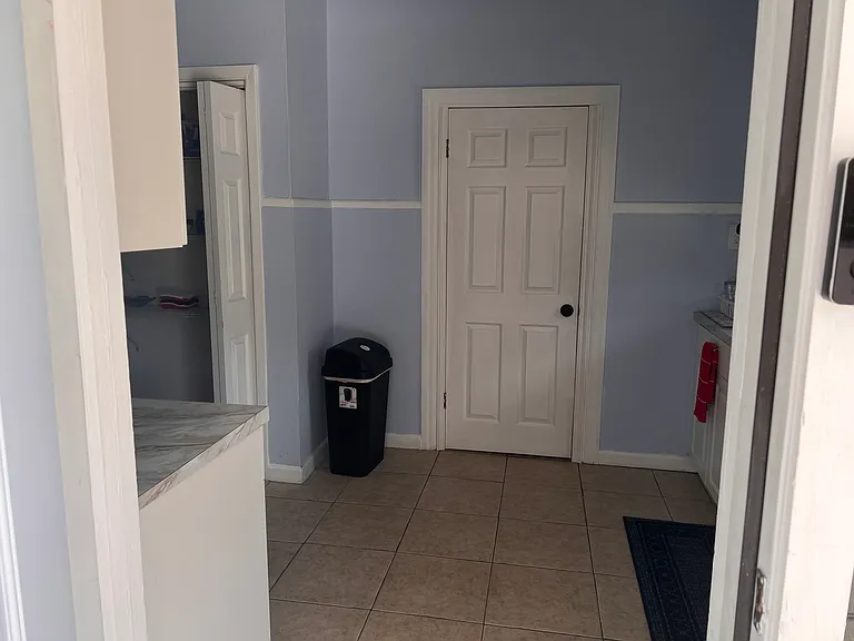 10107 N Aster Ave #B — Photo 7