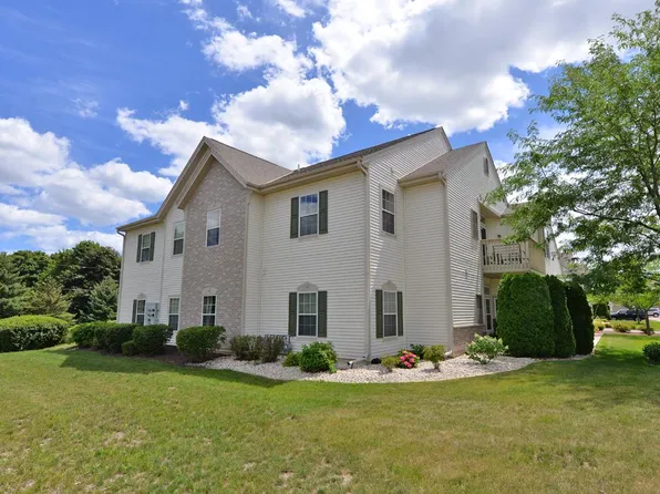 1059 Stratford COURT #201, Mount Pleasant, WI 53406
