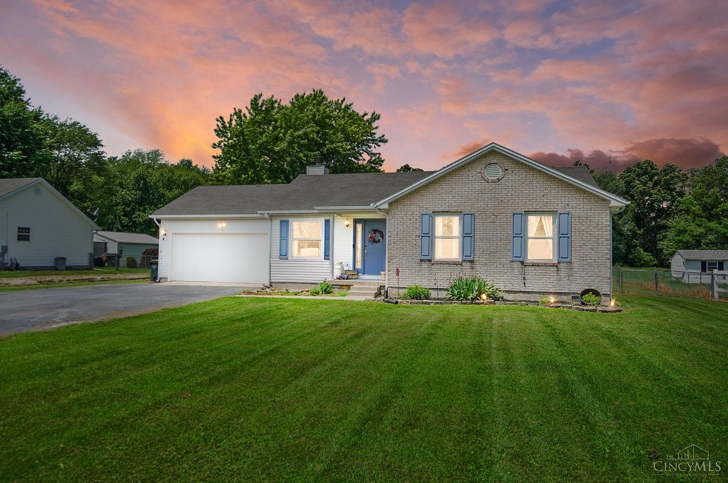 8562 Waynes Way, Blanchester, OH 45107 Zillow