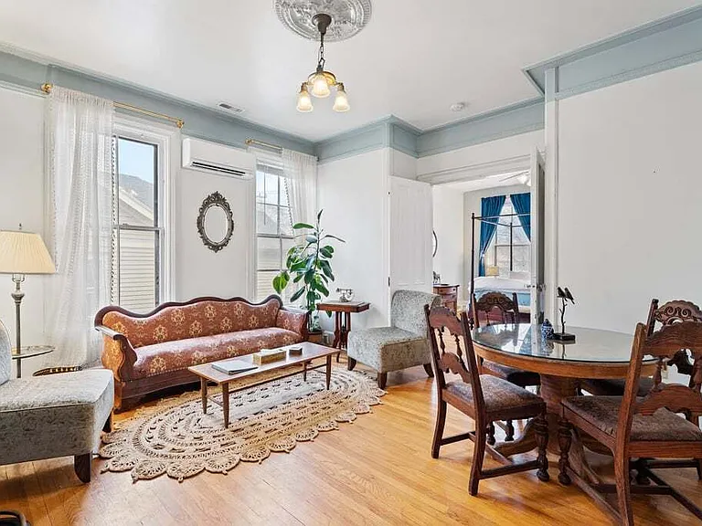 413 N Cayuga — Photo 10