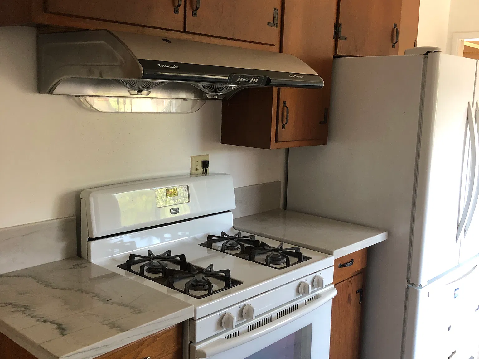3 bed, 1237 sqft, $2,500 — Photo 2
