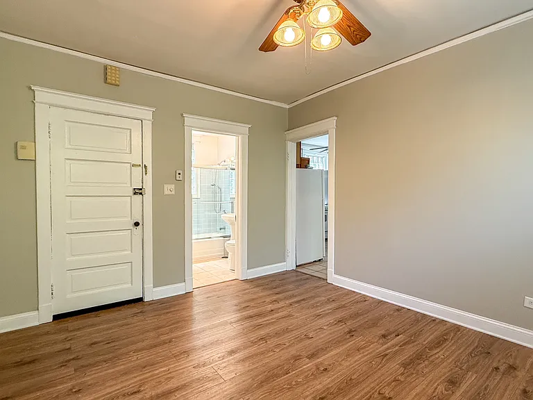 4324 N Damen Ave #2 — Photo 8
