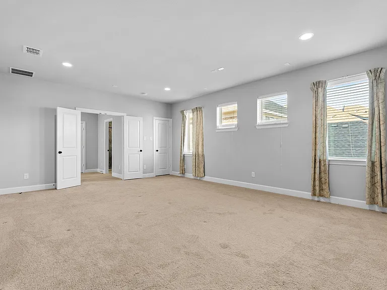 2812 Orchid St — Photo 54