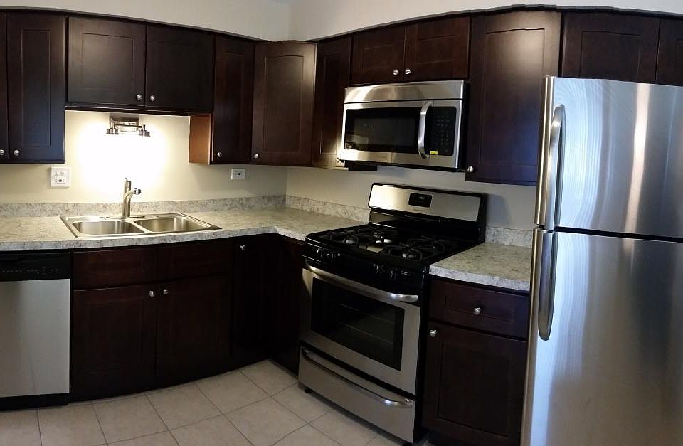 1st image of 1324 Forestdale Ct