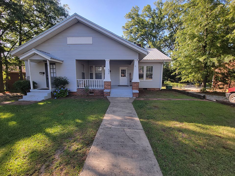 1st image of 213 Laurel Ave W #B