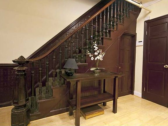 Plaster Moldings & Wainsc