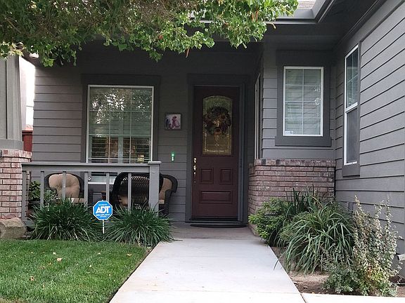 3rd image of 1543 Haven St