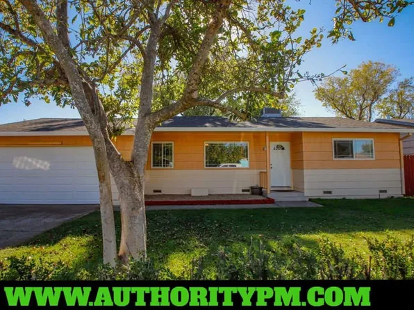 2129 Comet St, Redding, CA 96002
