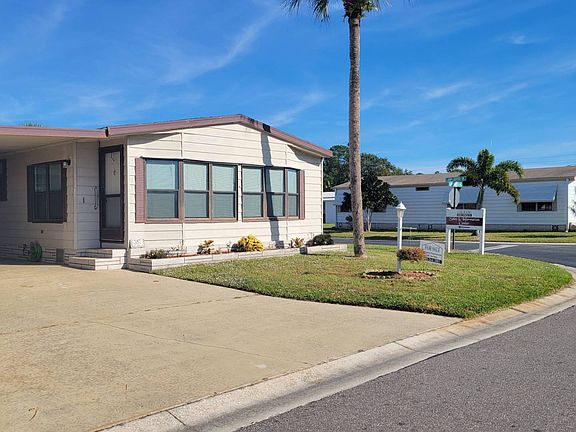 3rd image of 387 Lamplighter Dr