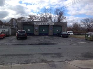 8427 Cove Rd, Baltimore, MD 21222