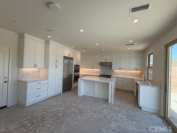 3rd image of 226 Canterbury