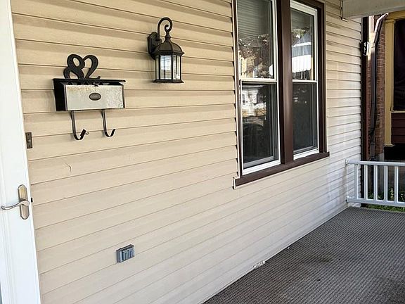 3rd image of 82 K St