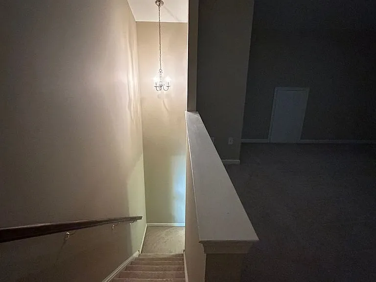 1379 Parish Ave — Photo 29