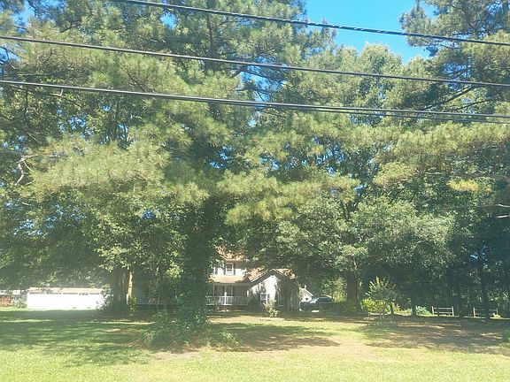 2nd image of 444 Homestead Rd