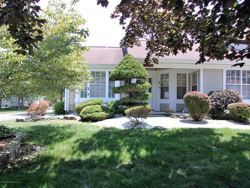 1st image of 1132A Thornbury Ln