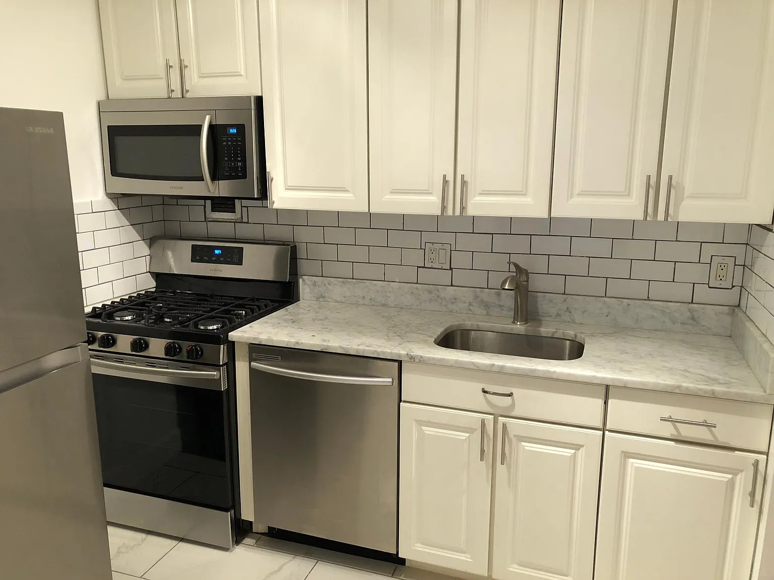 Studio, 465 sqft, $1,950 — Photo 4