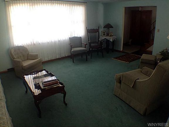 4th image of 104 Creekside Dr