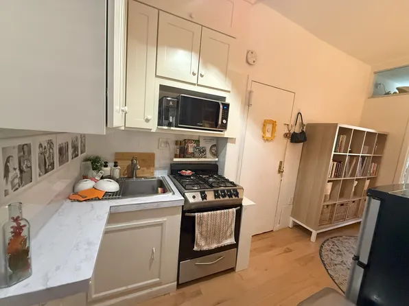 308 Mott Street 3D image 12 of 12