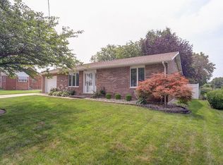310 Saint Clair Dr, Fairview Heights, IL 62208